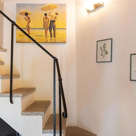 Casa Vacanze Baia Del Faro Palau Ngoại thất bức ảnh