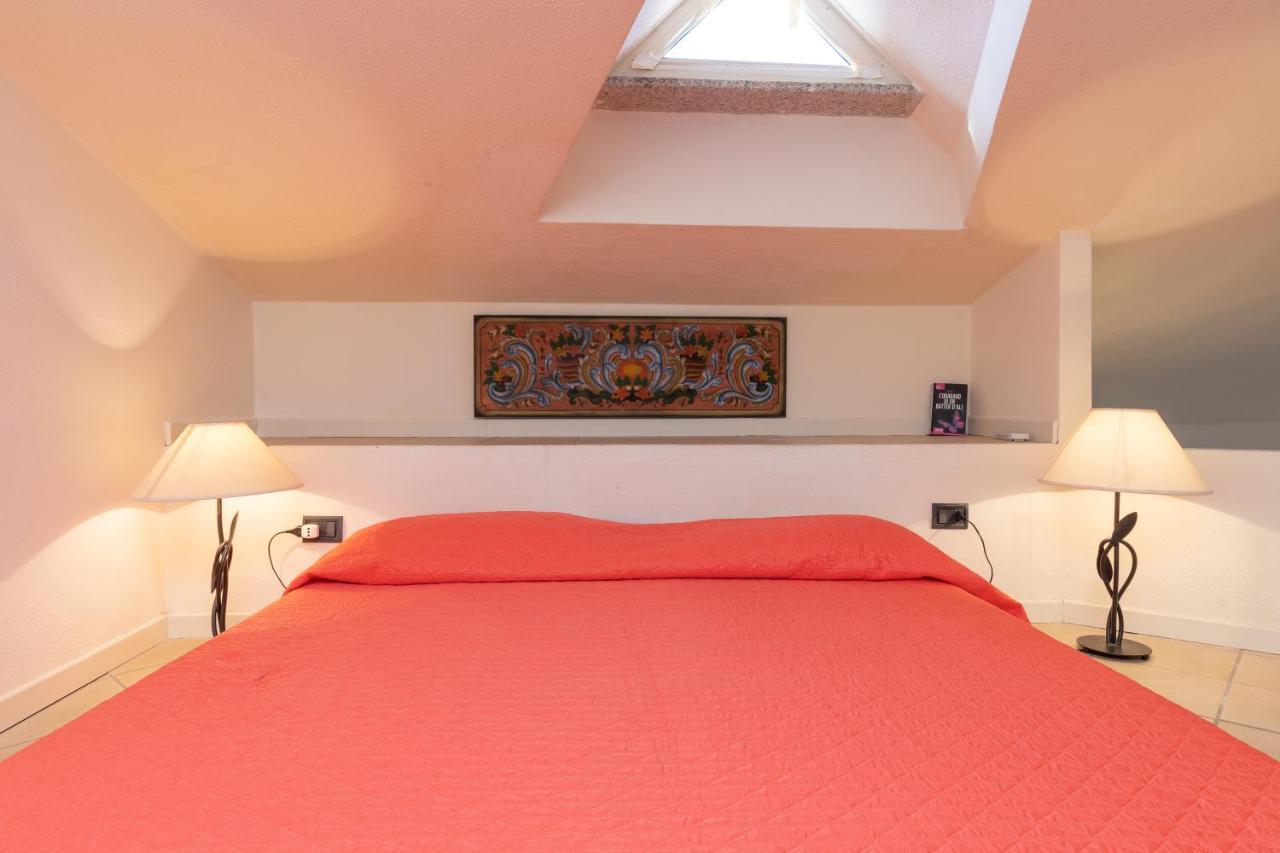 Casa Vacanze Baia Del Faro Palau Ngoại thất bức ảnh